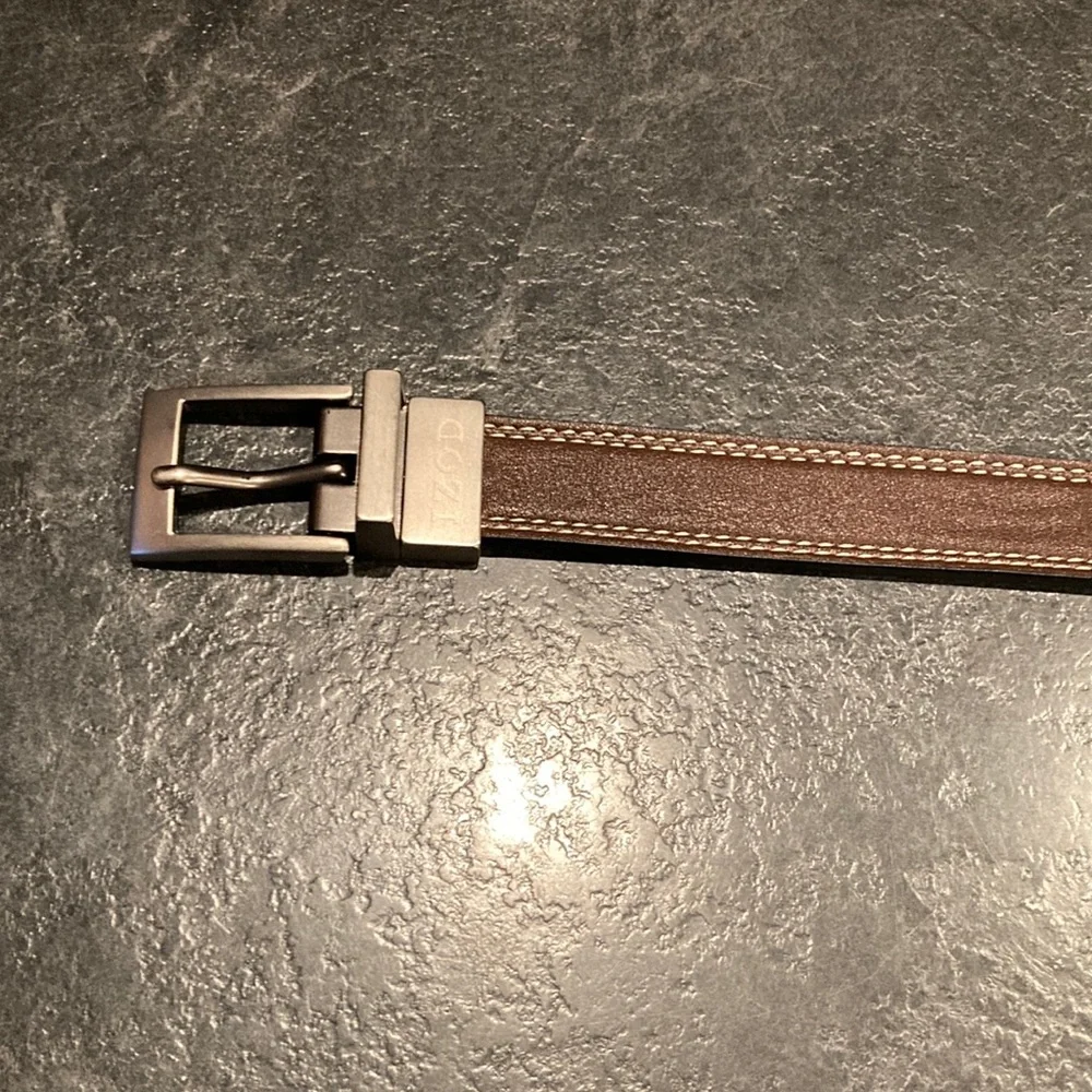 Boys Izod black brown adjustable belt size S (22/24)